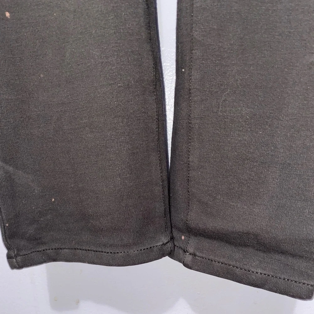 Used - Picture 3 of 8